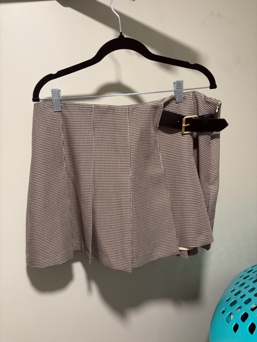 Abercrombie & Fitch Brown Houndstooth Mini Skort with Belt